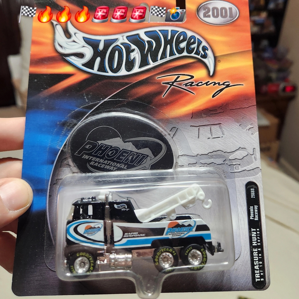 Hot Wheels Phoenix Racing Tow Truck - Black and White